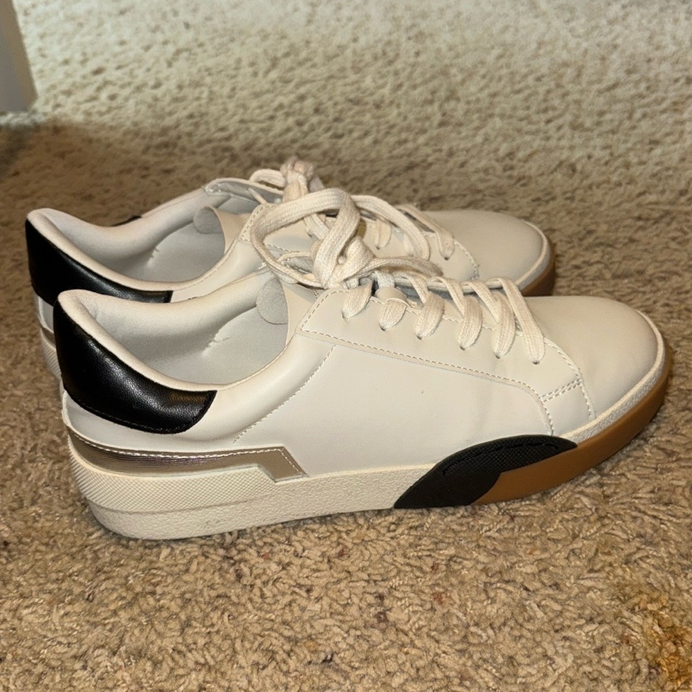 Sonoma Sneakers